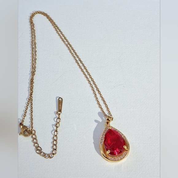 Pretty Red & Gold Necklace - Picture 7 of 8